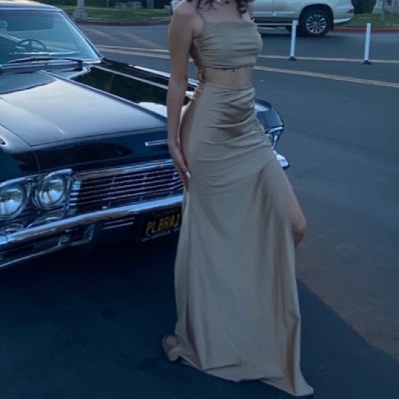 gold formal cutout prom dress with slit - Picture 5 of 6